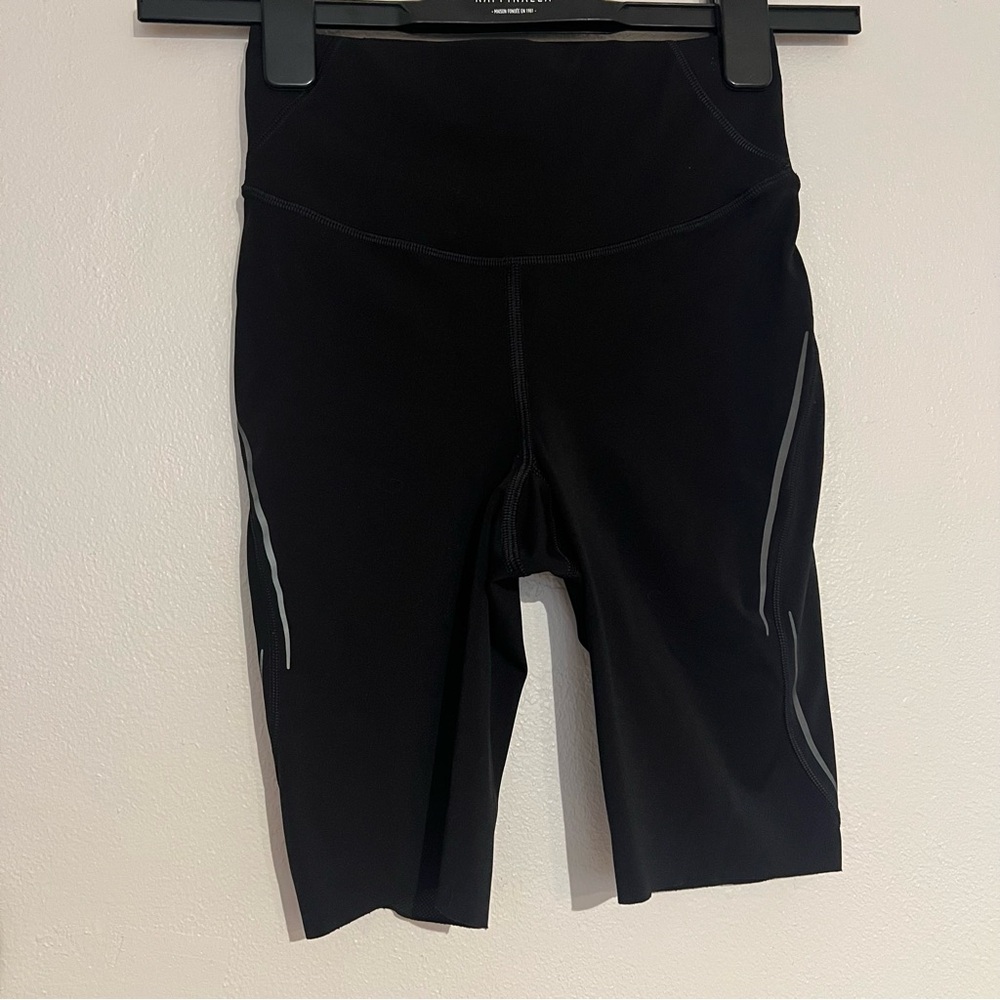 Lululemon Base Pace High Rise Reflective Short - Picture 10 of 12
